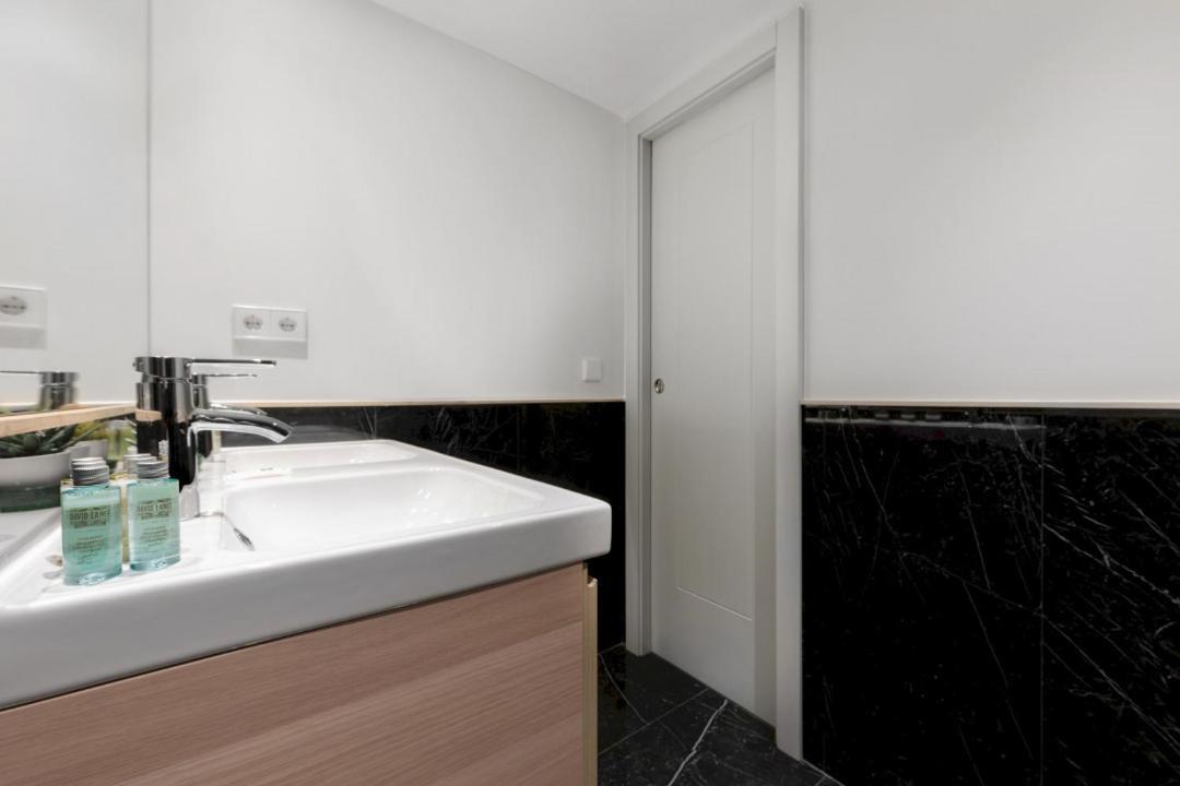 2 Bedrooms 1 Bathroom Furnished - Justicia - Executive Style - Mintystay Madrid Exteriér fotografie